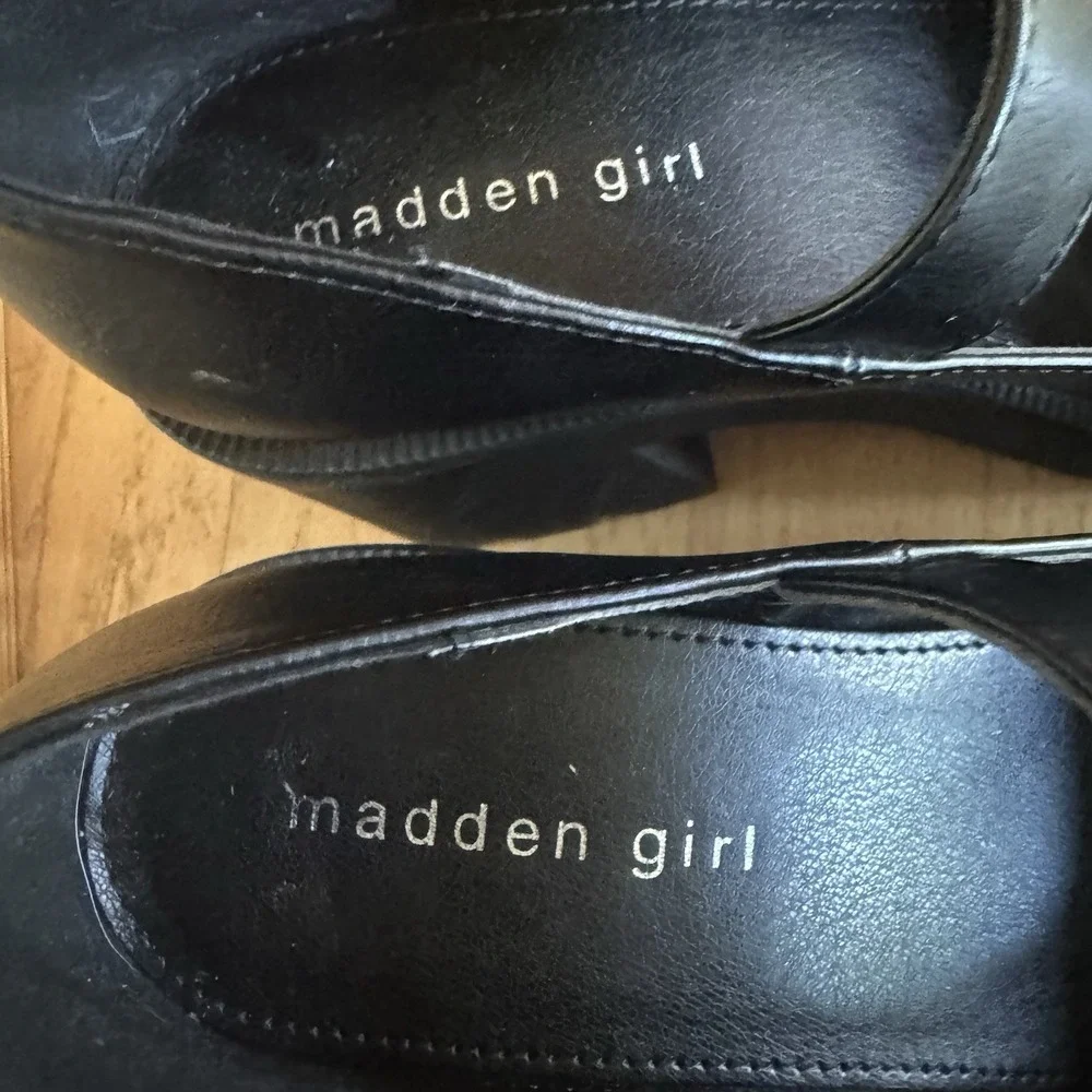 Madden Girl Black Mary Jane Trinity Chunky Platform Heel Size 7.5 Y2K FairyGoth
